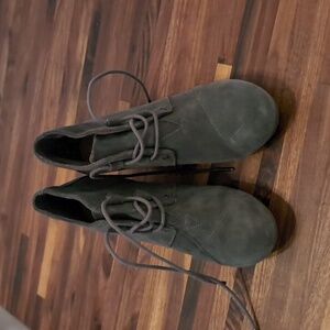 Tom's Suede ankle boots